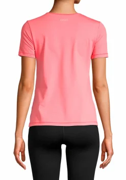 essential tee